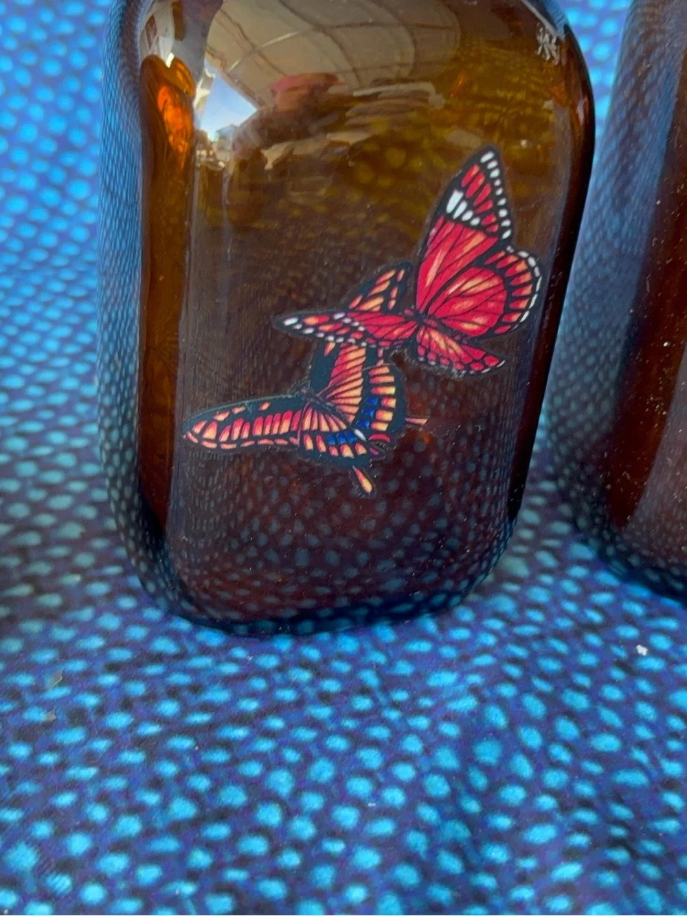 Hand-Painted Amber Glass Vase with Red Butterfly - Unknown Brand